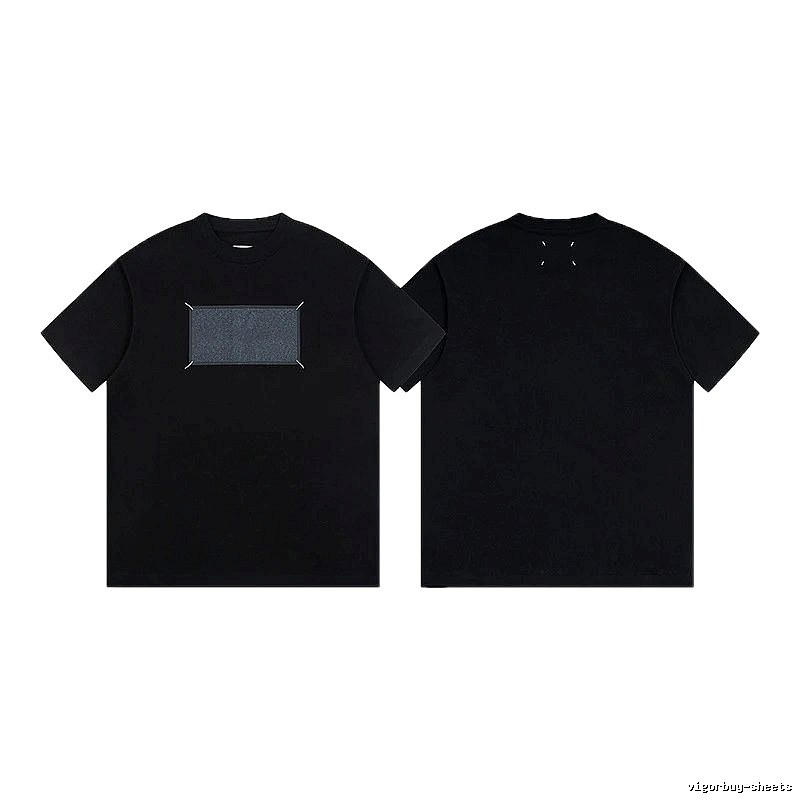 Maison Margiela Stitched Minimalist Style Black Short-sleeve T-shirt