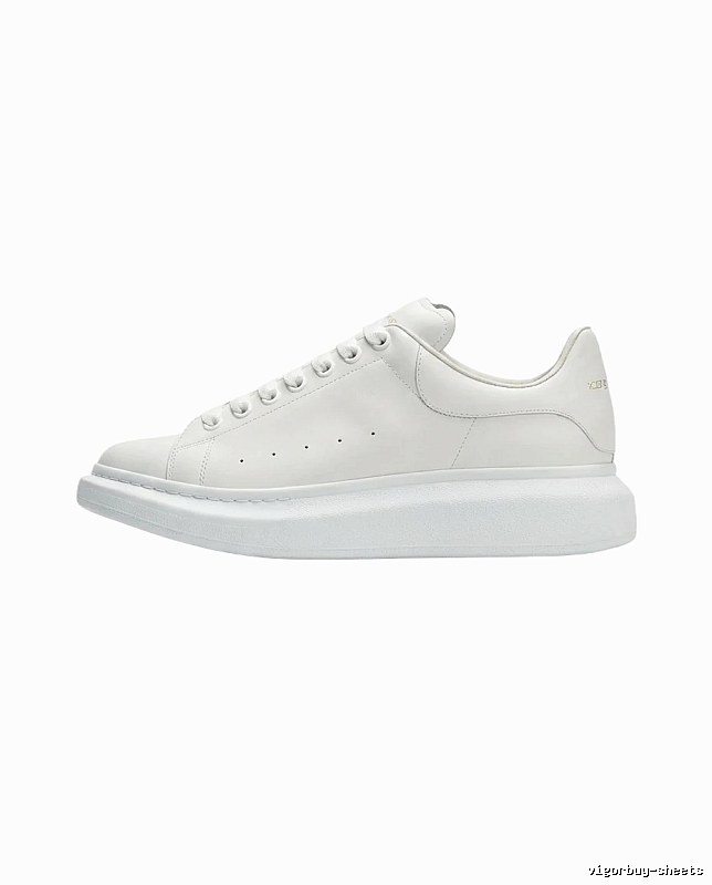 McQueen thick-soled casual small white shoes