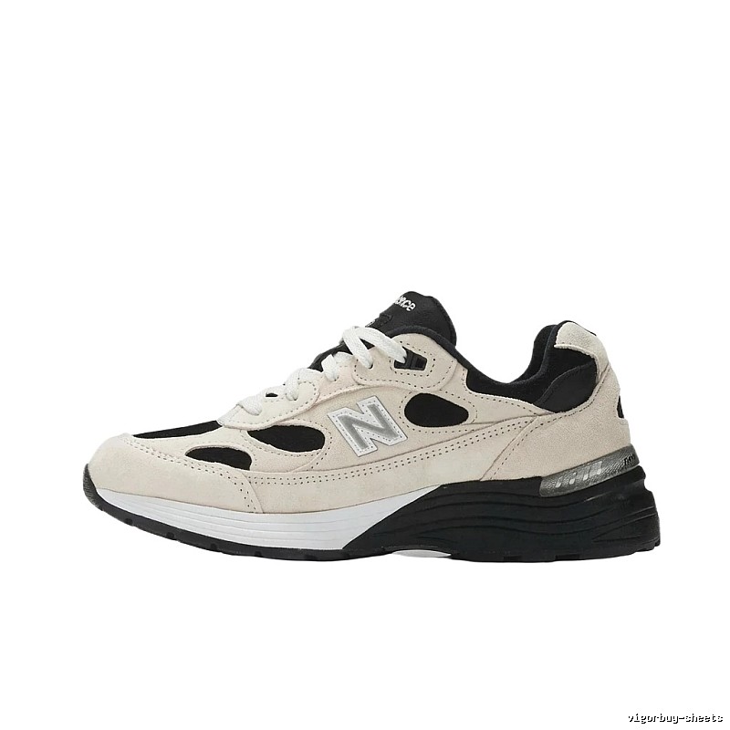 New Balance retro black and white sports shoes