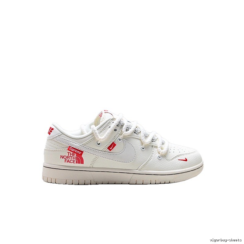 Nike co-branded trendy and cool white shoes