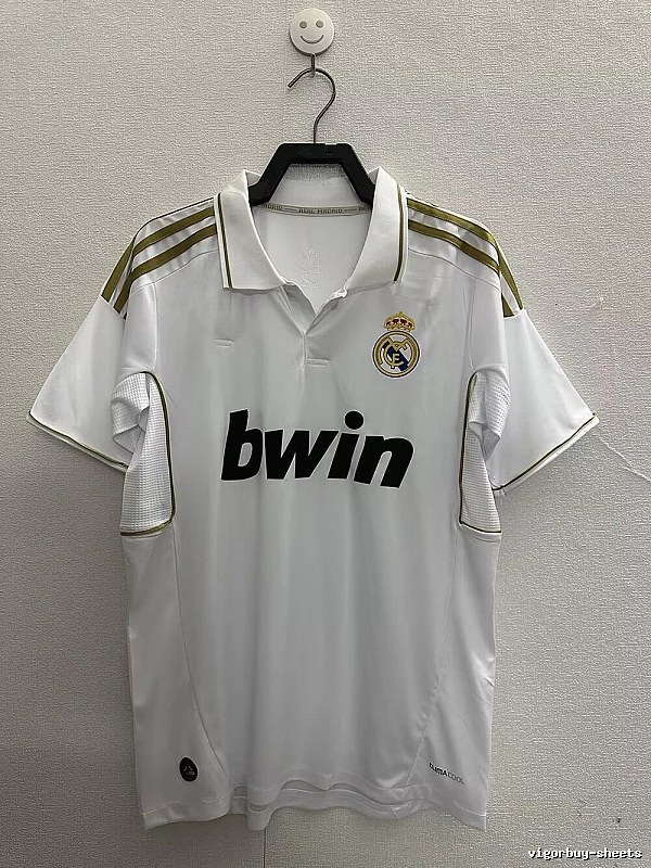Real Madrid Relaxed Retro Teka soccer jersey White Retro Football with Designer-Inspired Detail